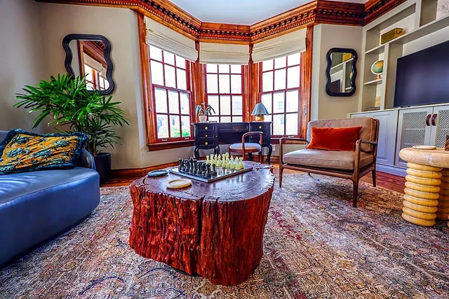 Sitting Area