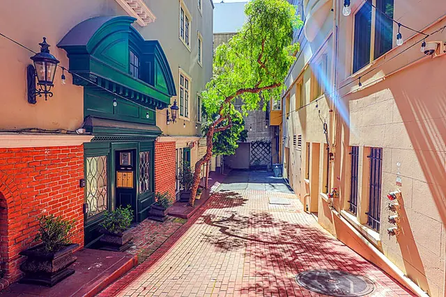 Private Lane